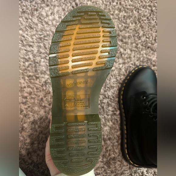 1460 Women’s Nappa Leather Lace up Dr. Martens - Picture 6 of 8